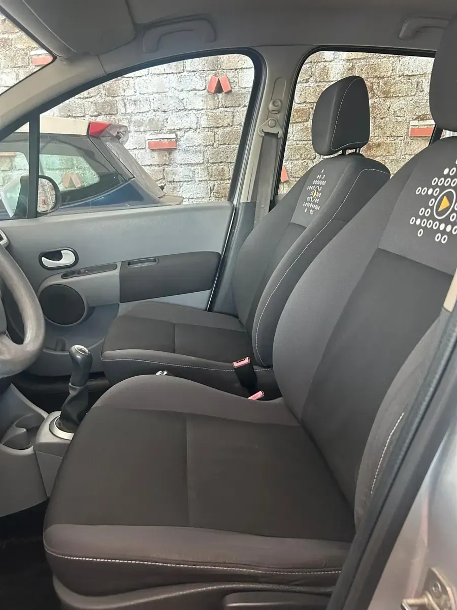 Usata Renault Modus 74 CV (54 kW) 2013 Grigio