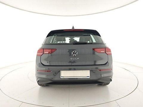Usado VW Golf VIII Life 116 CV (85 kW) 2025 Gris Utilitario
