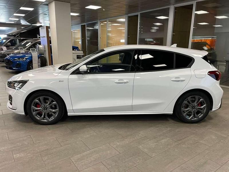 Nuova Ford Focus ST-Line X 125 CV (91 kW) 2025 Frozen white Berlina