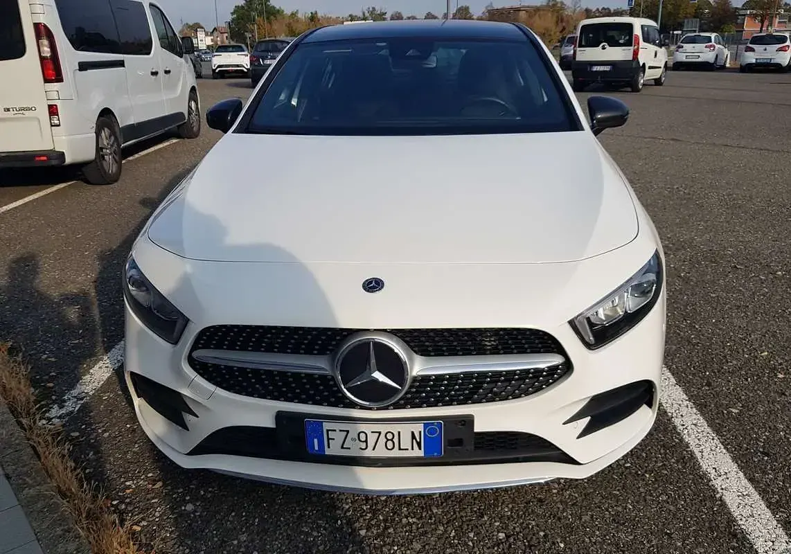 Usata Mercedes A250 AMG 224 CV (164 kW) 2019 Bianco Berlina