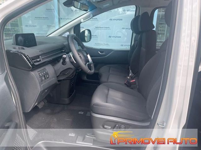 Usata Hyundai Staria Trend 177 CV (130 kW) 2024 Bianco Monovolume