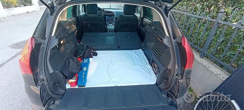 Usata Peugeot 3008 Outdoor 112 CV (82 kW) 2012 Nero Station wagon