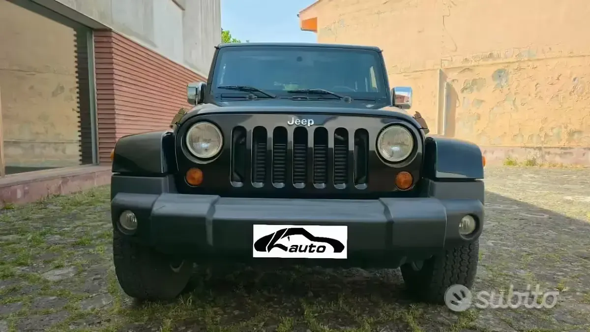 Usata Jeep Wrangler Sahara 177 CV (130 kW) 2008 Nero SUV