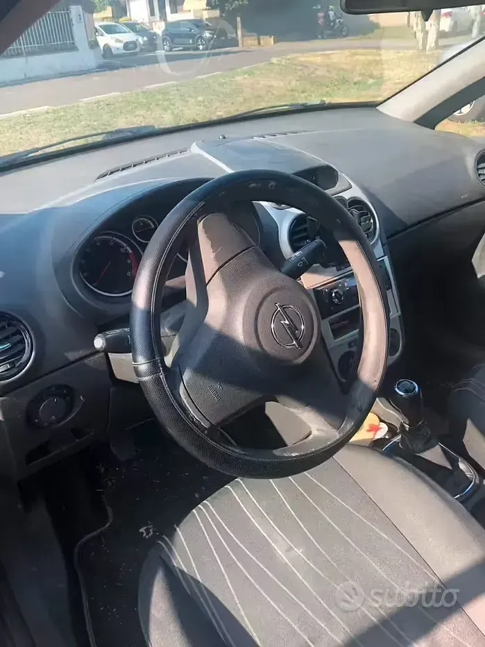 Usata Opel Corsa 80 CV (58 kW) 2008 Utilitaria