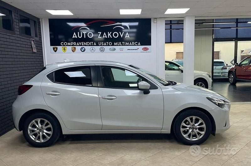 Usata Mazda 2 Evolve 75 CV (55 kW) 2019 Bianco Berlina