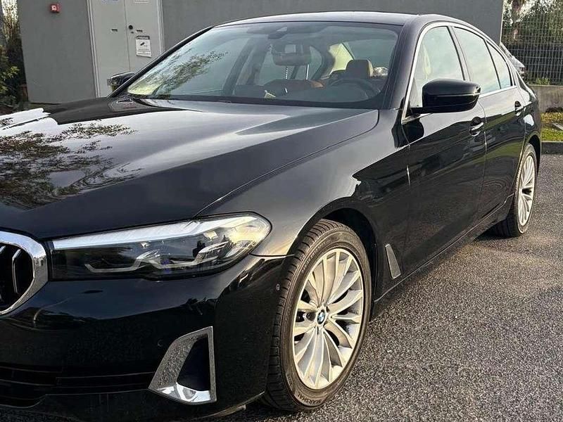 Usata BMW 520 Luxury Line 190 CV (139 kW) 2021 Nero Berlina