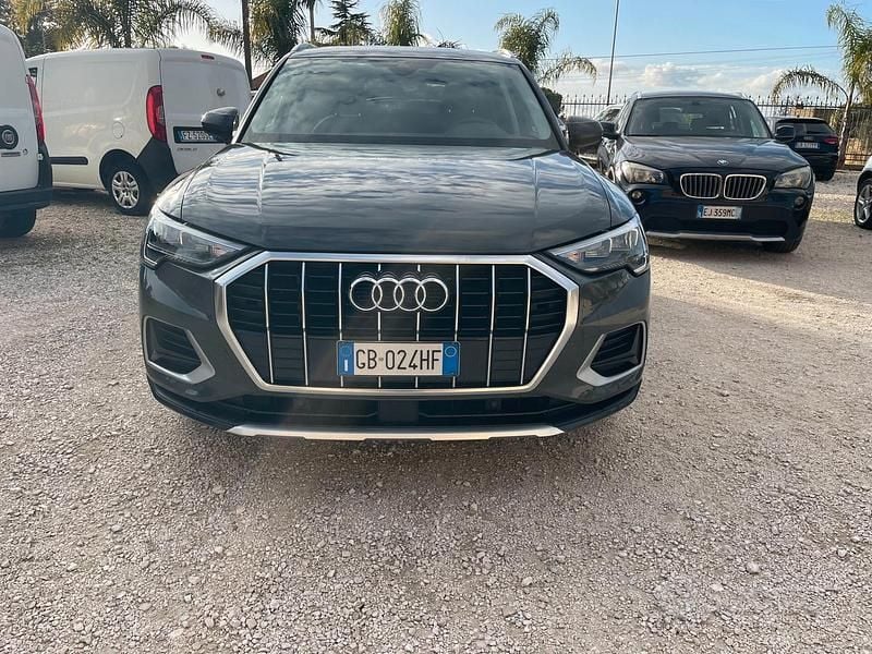 Usata Audi Q3 Advanced 150 CV (110 kW) 2020 Grigio SUV