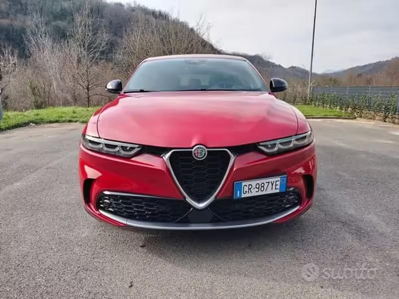 Usata Alfa Romeo Tonale Ti 131 CV (96 kW) 2024 Rosso SUV