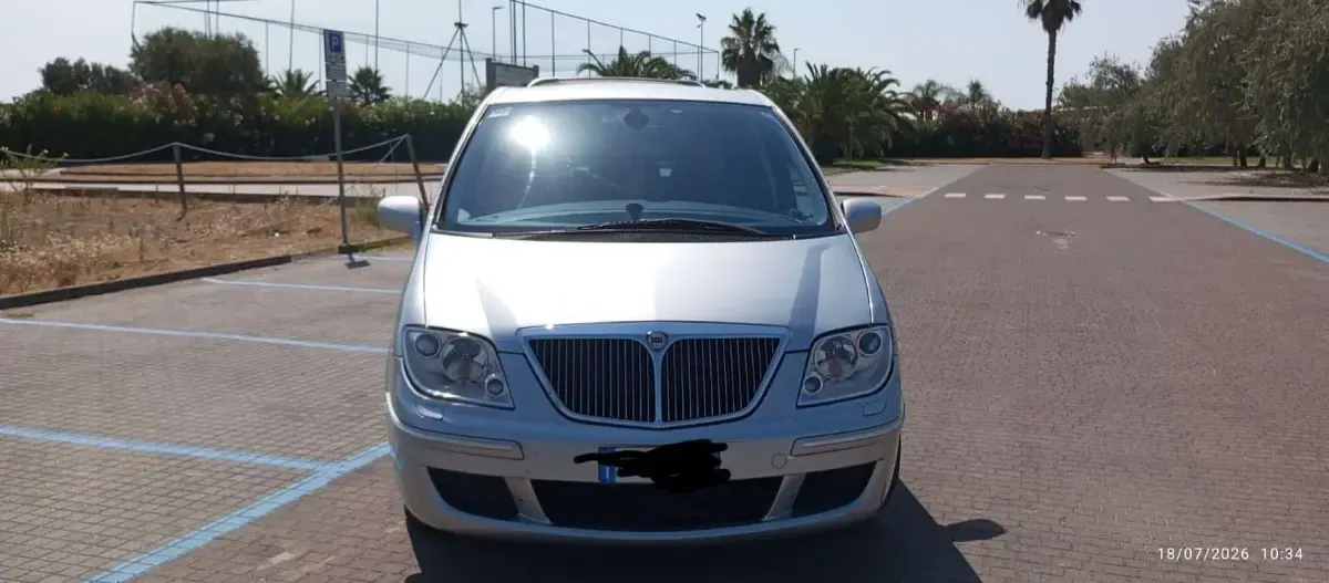 Usata Lancia Phedra 128 CV (94 kW) 2004 Monovolume