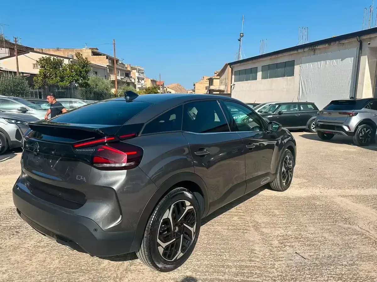 Usata Citroën C4 PureTech 131 CV (96 kW) 2024 Grigio SUV