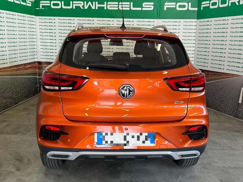 Usata MG ZS 106 CV (77 kW) 2024 Arancione SUV