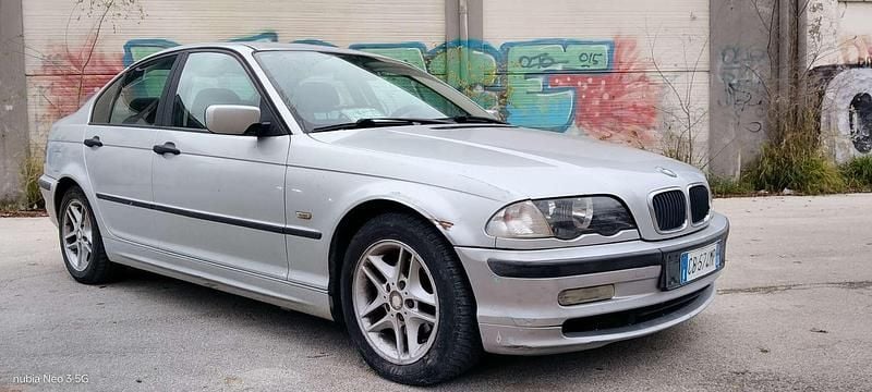 Usata BMW 320 136 CV (100 kW) 2001 Berlina