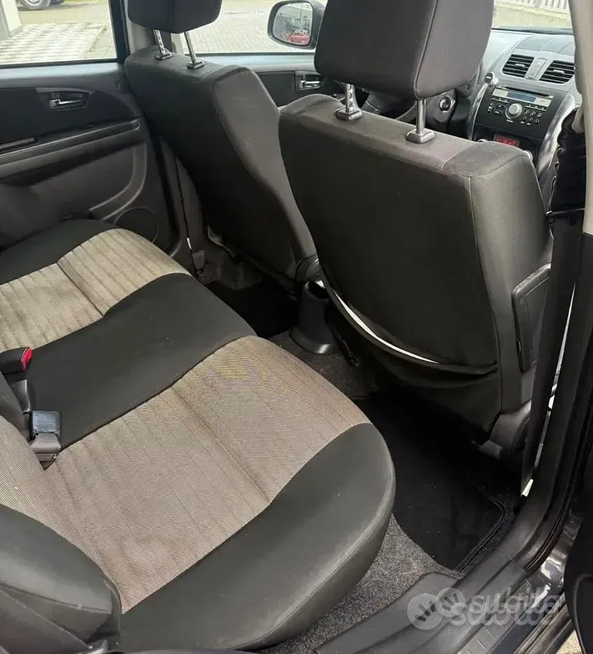 Occasion Fiat Sedici 135 ch (99 kW) 2011 Noir SUV