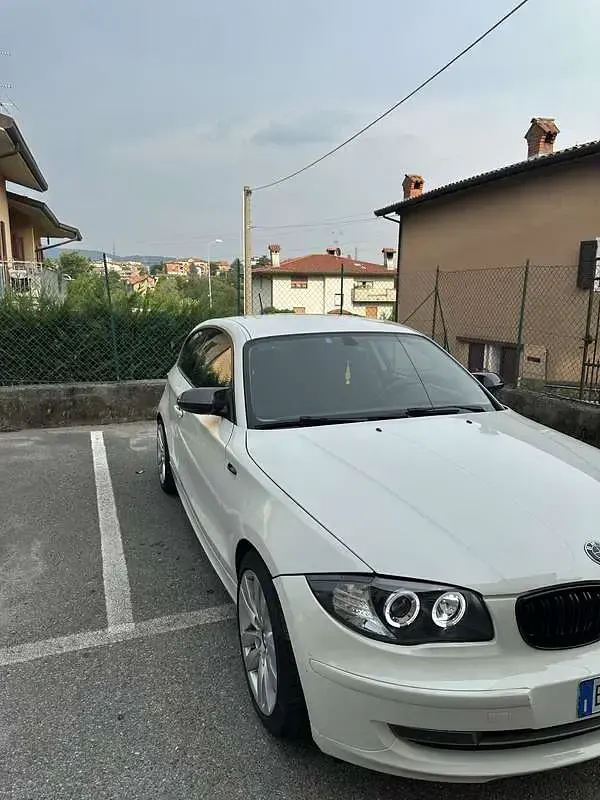 Usata BMW 116 Sport Line 122 CV (89 kW) 2008 Utilitaria