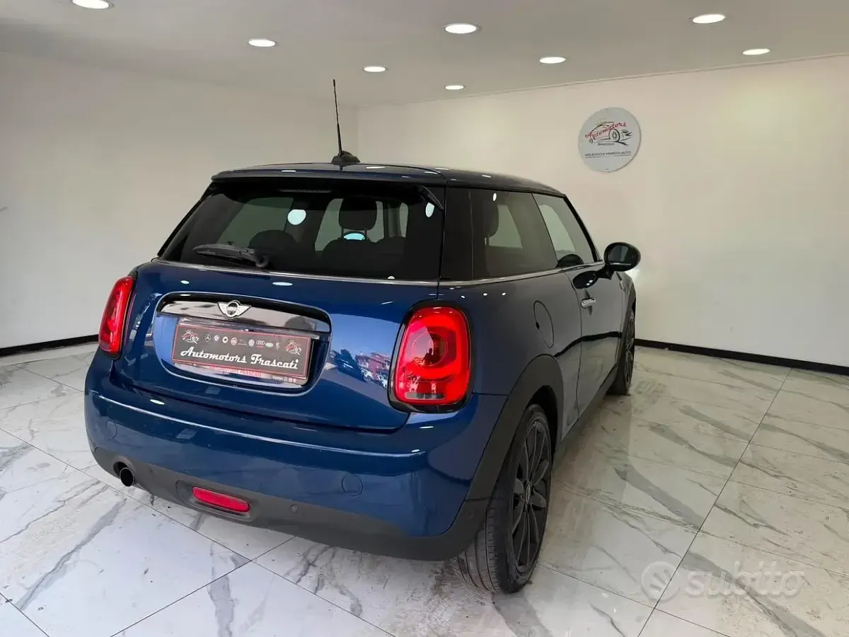Usata Mini ONE 75 CV (55 kW) 2015 Bluazzurro Utilitaria