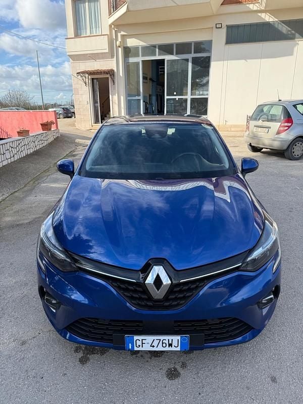 Usata Renault Clio V Initiale Paris 91 CV (66 kW) 2021 Blu Berlina