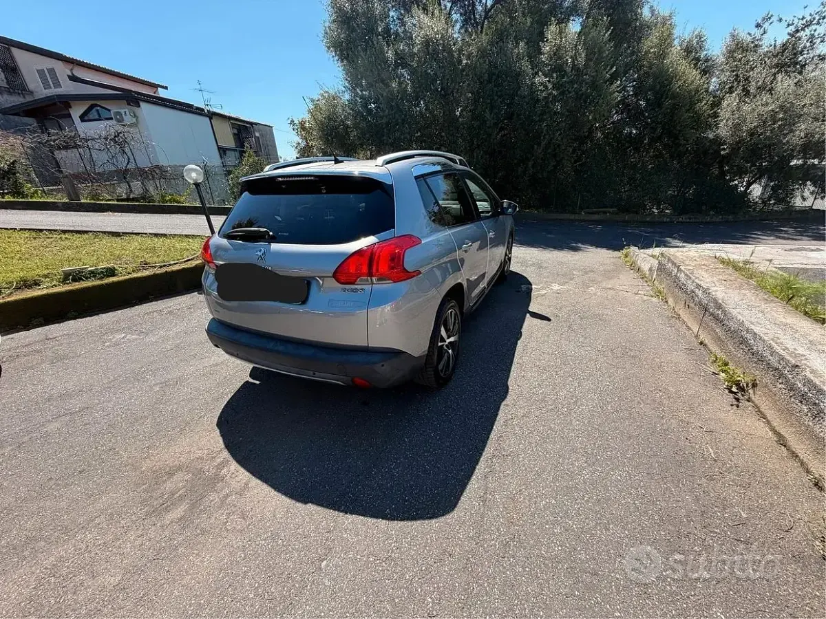 Usata Peugeot 2008 Allure 99 CV (72 kW) 2016 Grigio SUV