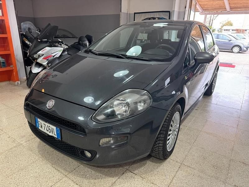 Usata Fiat Punto Lounge 75 CV (55 kW) 2014 Grigio Utilitaria
