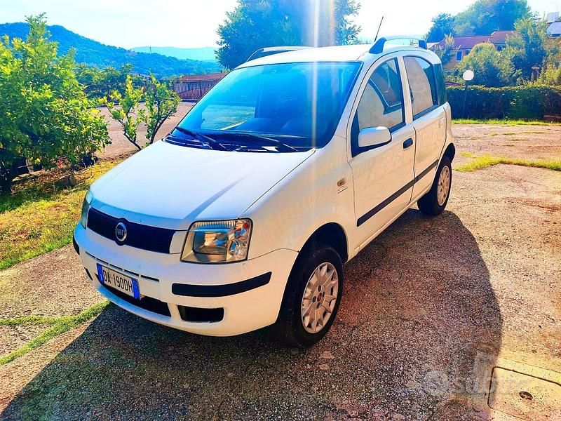 Bianco Usata 2006 Fiat Panda 4x4 Due volumi | 4200 € (Buon prezzo) - Immagine 1/4