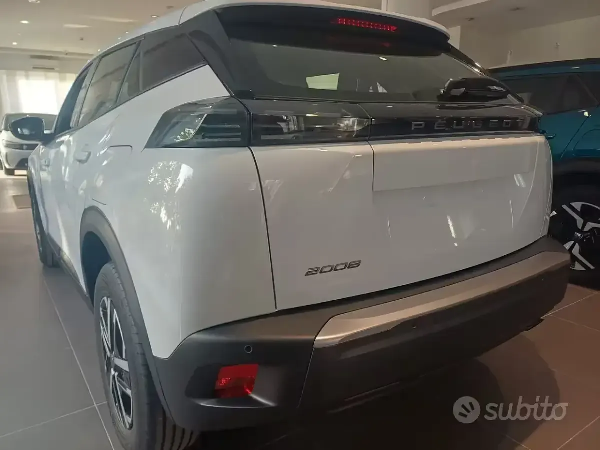 Nuova Peugeot 2008 Style 100 CV (73 kW) 2025 Bianco SUV