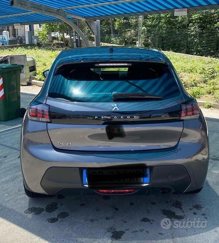 Usata Peugeot 208 Allure 101 CV (74 kW) 2020 Grigio Utilitaria