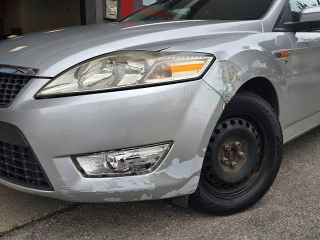 Usata Ford Mondeo 140 CV (102 kW) 2008 Argento Station wagon