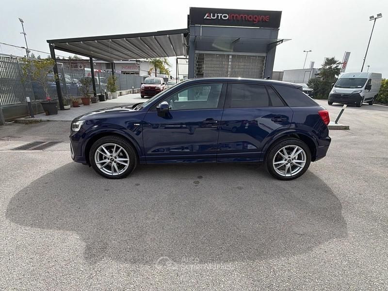 Usata Audi Q2 Ambiente 150 CV (110 kW) 2025 Blu SUV