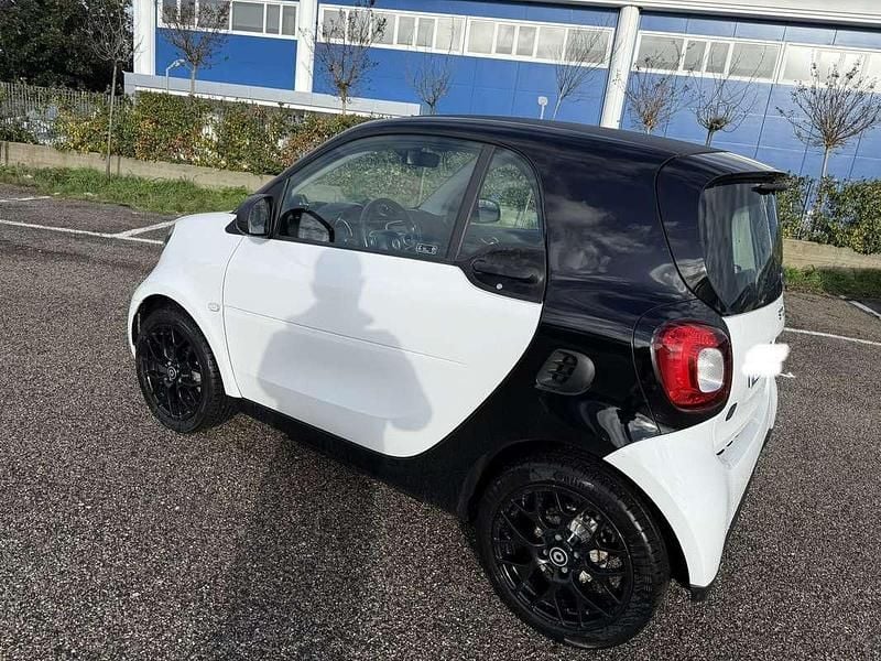 Usata Smart ForTwo Coupé Passion 41 kW (56 CV) 2020 Utilitaria