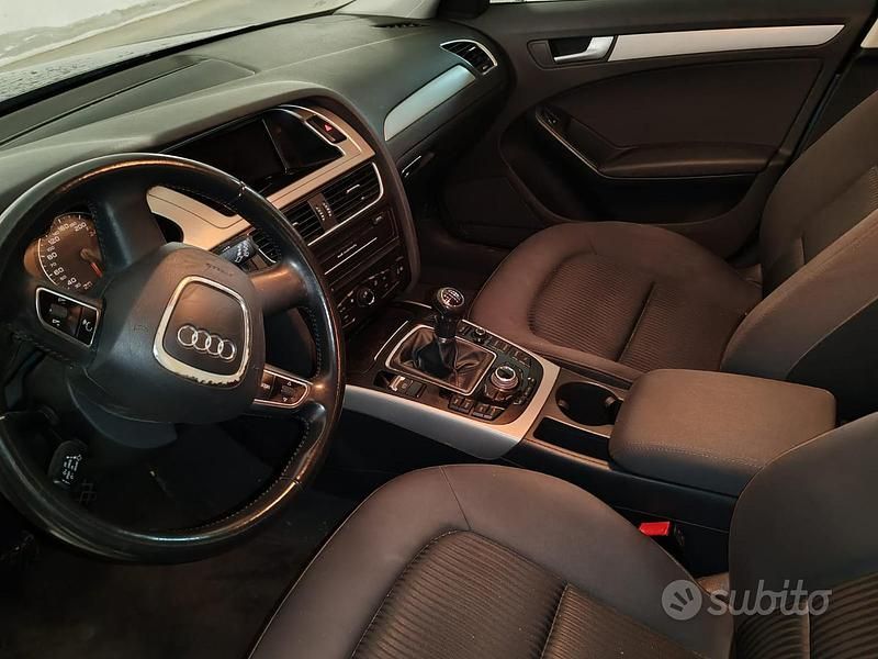 Usata Audi A4 Business 143 CV (105 kW) 2011 Grigio Station wagon
