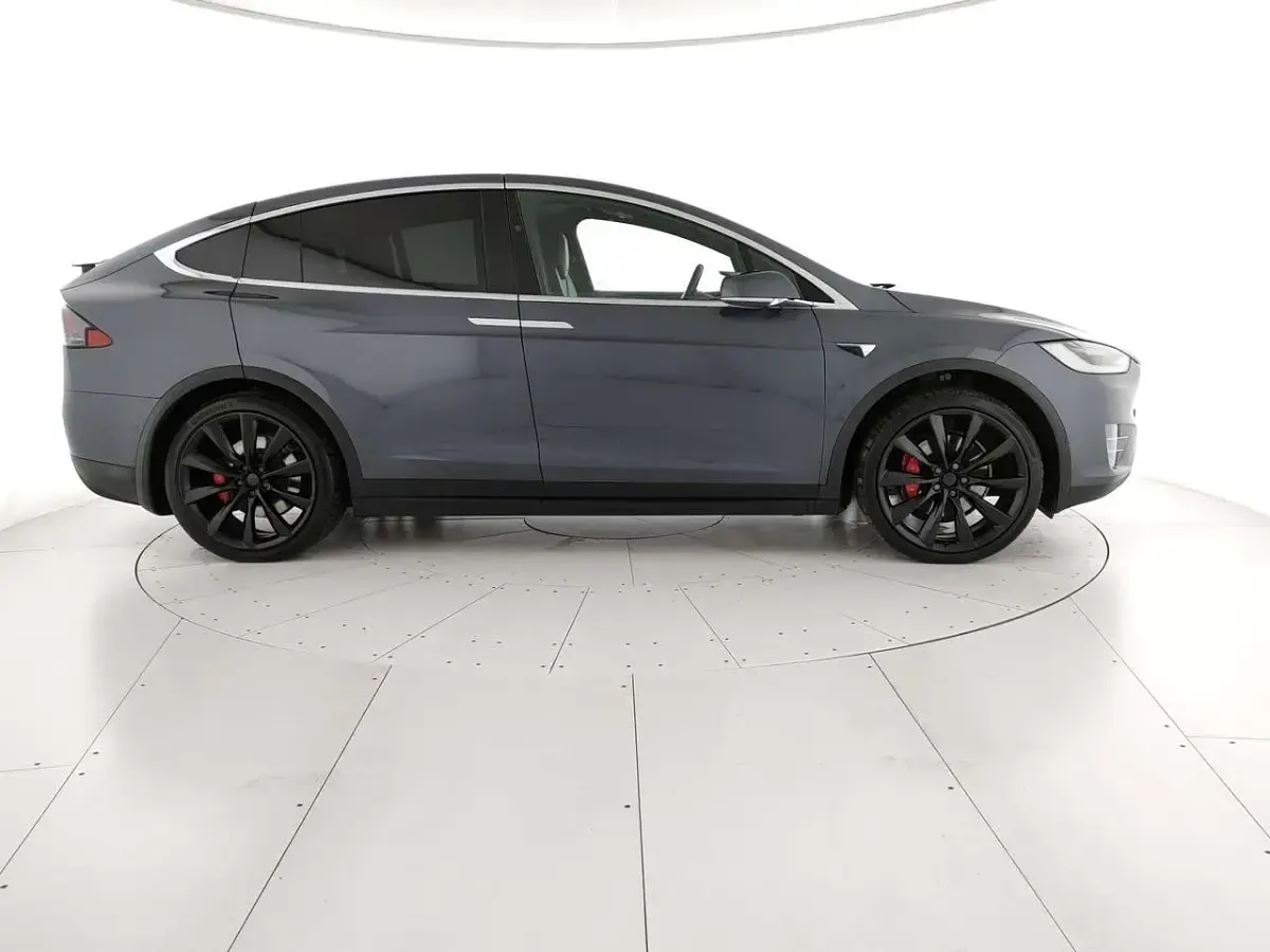 Begagnad Tesla Model X 158 kW (215 HK) 2017 Vit SUV