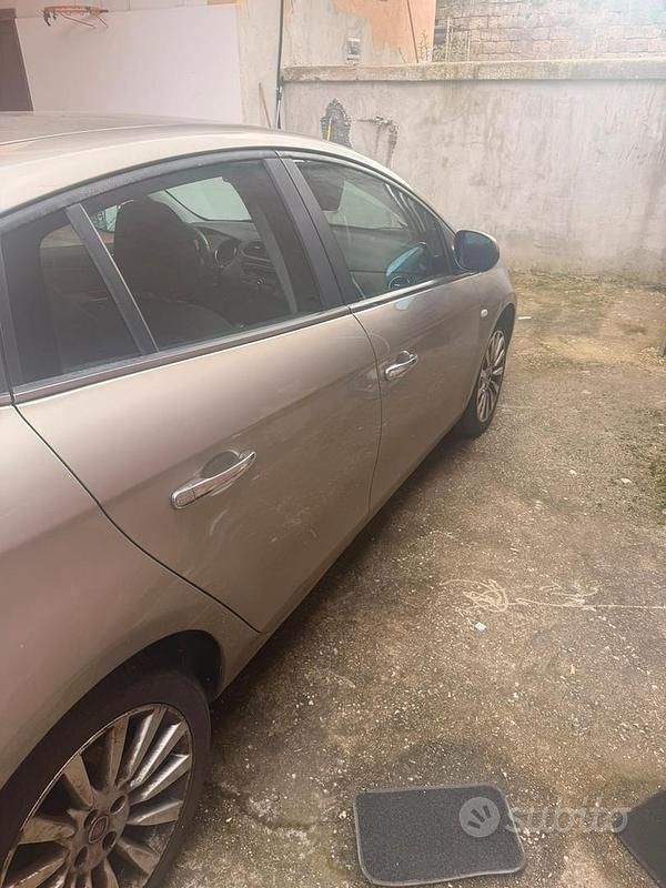 Usata Fiat Bravo 105 CV (77 kW) 2008 Utilitaria