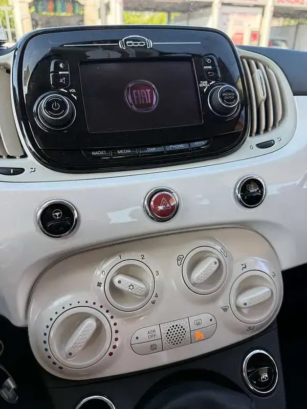 Usata Fiat 500 Easy 69 CV (50 kW) 2021 Bianco Utilitaria
