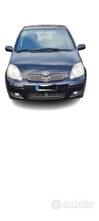 Usata Toyota Yaris 2004 Nero Berlina