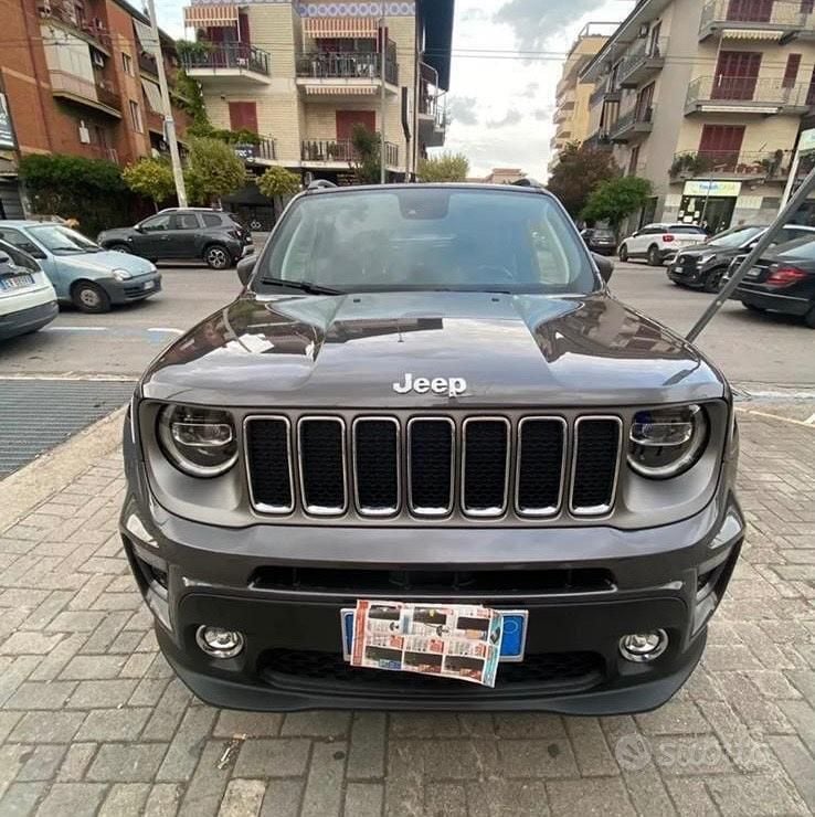 Grigio Usata 2021 Jeep Renegade SUV | 20.000 € (Buon prezzo) - Immagine 1/4