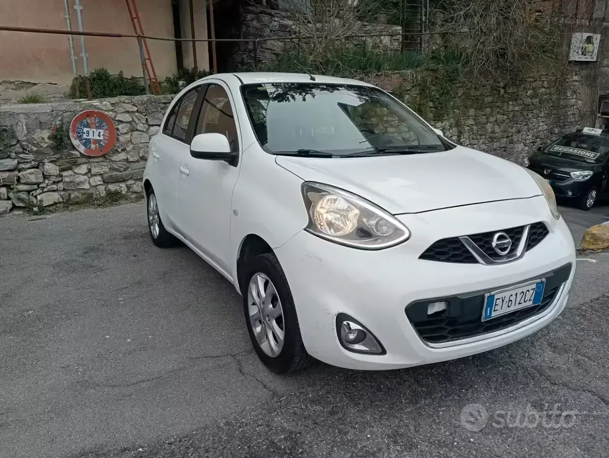 Usata Nissan Micra 80 CV (58 kW) 2015 Bianco Utilitaria