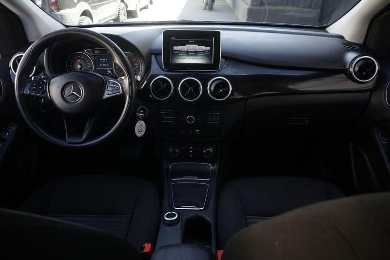 Usata Mercedes B180 Executive 109 CV (80 kW) 2015 Grigio Monovolume