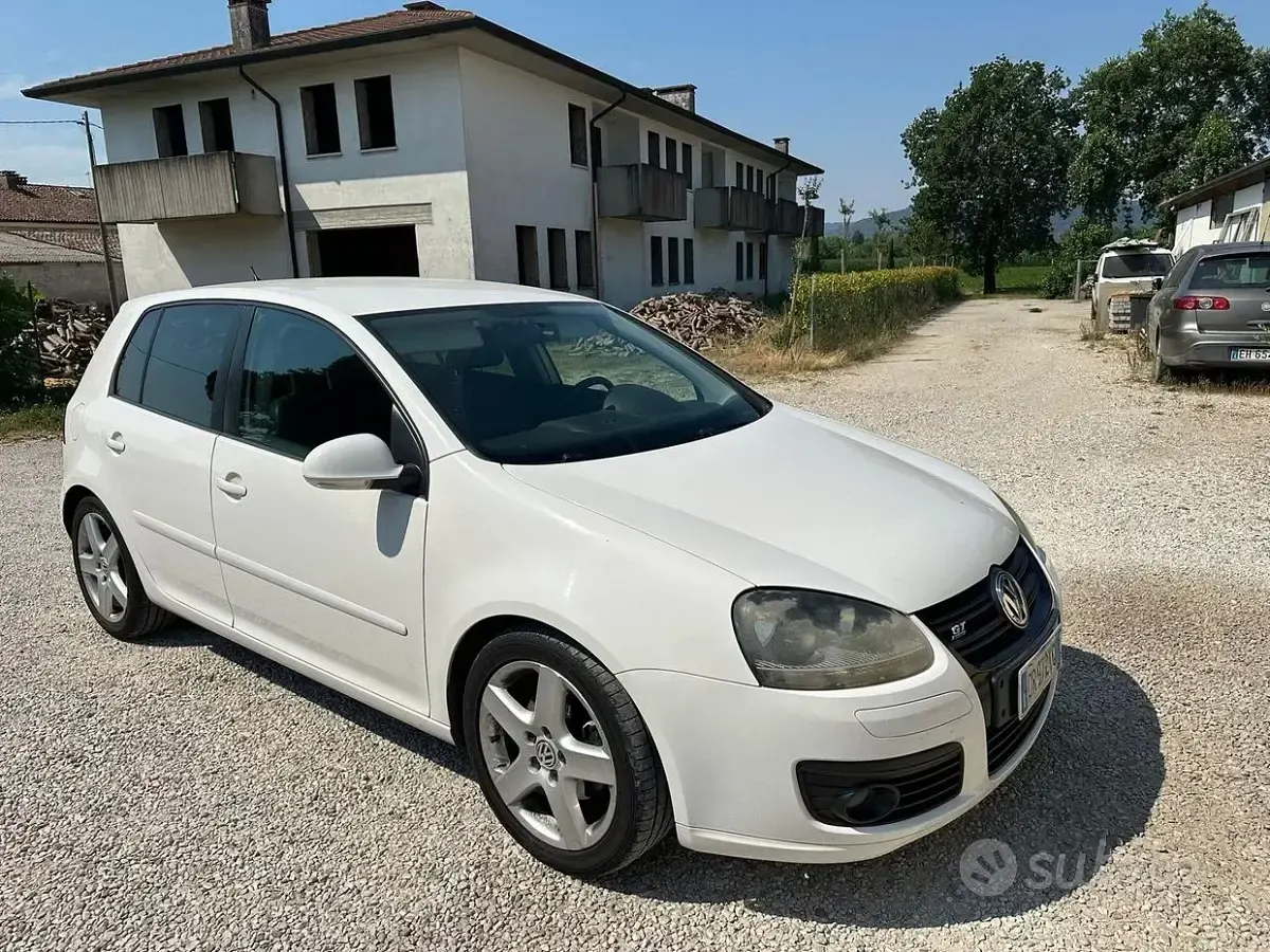 Usata VW Golf VI GT 140 CV (102 kW) 2008 Utilitaria