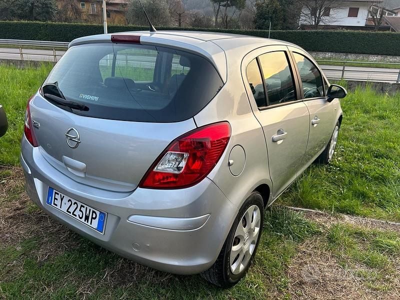Usata Opel Corsa 85 CV (62 kW) 2015 Grigio Utilitaria