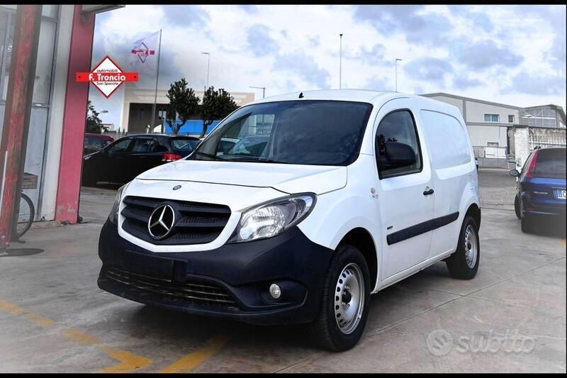 Bianco Usata 2017 Mercedes Citan 109 Monovolume | 9500 € (Ottimo prezzo) - Immagine 1/4