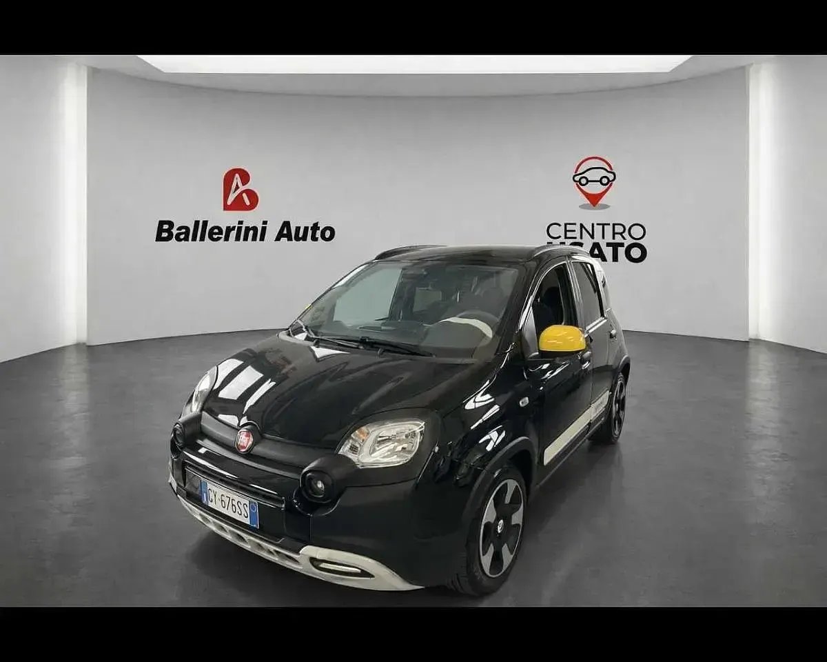 Usata Fiat Panda Cross Cross 69 CV (50 kW) 2025 Utilitaria