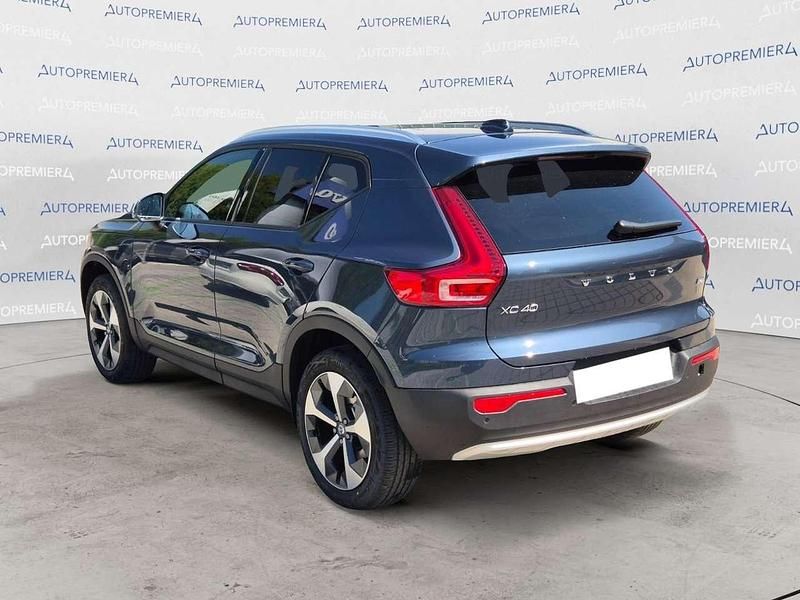 Nuova Volvo XC40 Core 163 CV (119 kW) 2026 Blu SUV