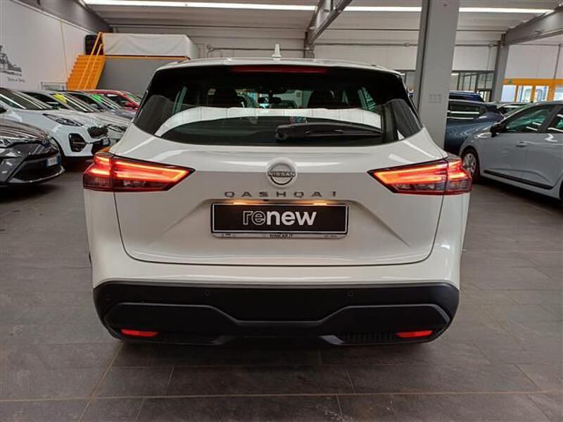 Begagnad Nissan Qashqai 140 HK (102 kW) 2022 Vit SUV