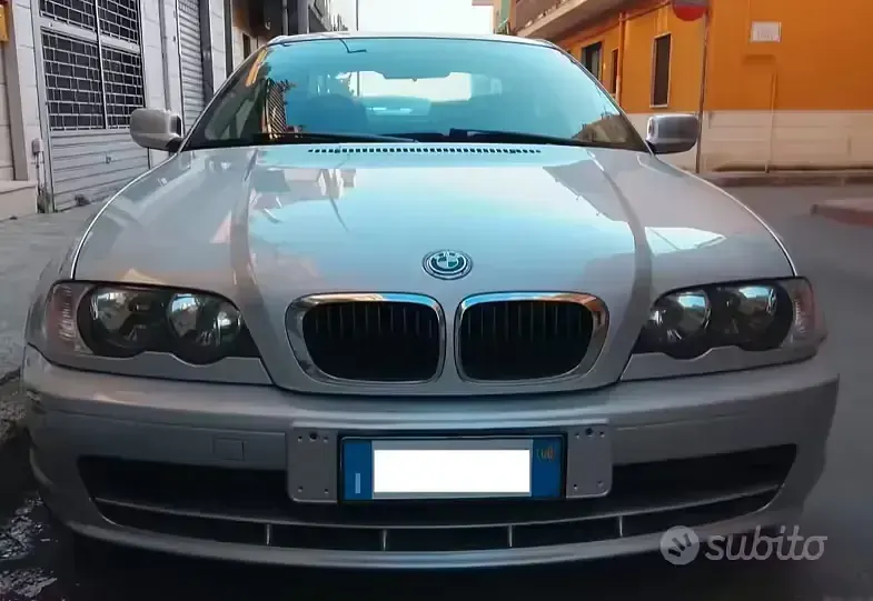 Usata BMW 318 118 CV (86 kW) 2000 Grigio Coupé