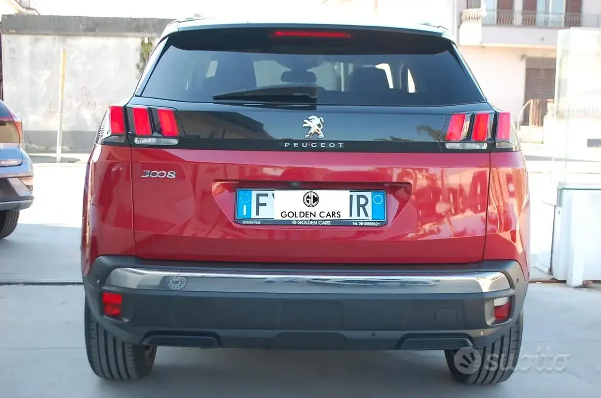 Usata Peugeot 3008 Allure 131 CV (96 kW) 2019 Rosso SUV