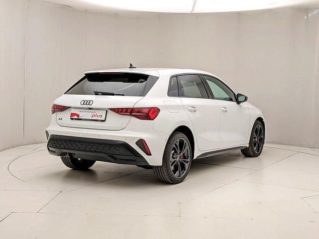Usata Audi A3 S-Line 272 CV (200 kW) 2025 Bianco arkona Berlina