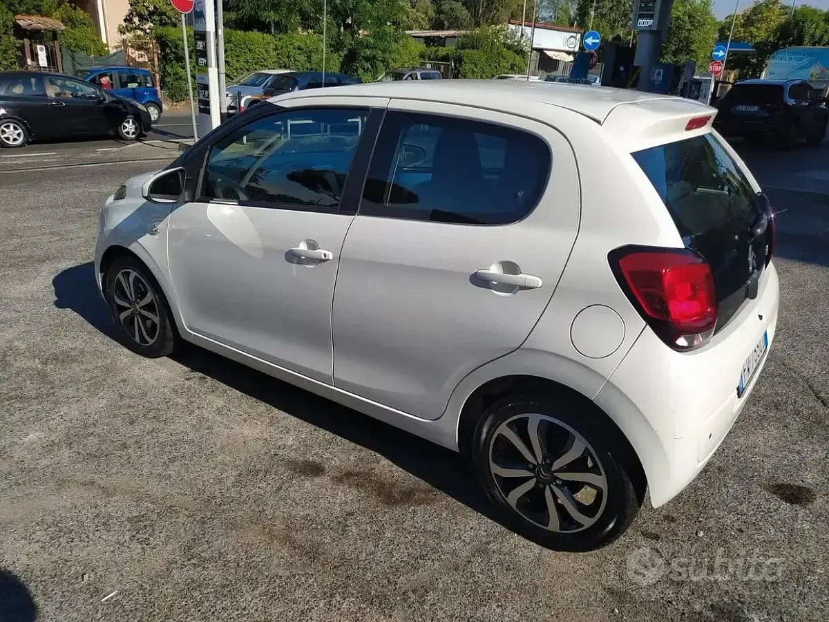 Usata Citroën C1 Shine 72 CV (52 kW) 2019 Bianco Utilitaria