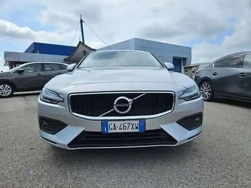 Usata Volvo V60 Business Edition 190 CV (139 kW) 2020 Argento Station wagon