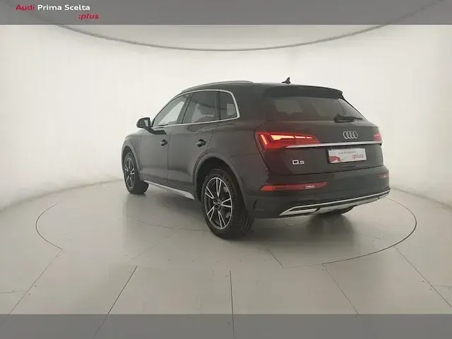 Usata Audi Q5 Advanced Plus 204 CV (150 kW) 2022 A2 nero brillante SUV
