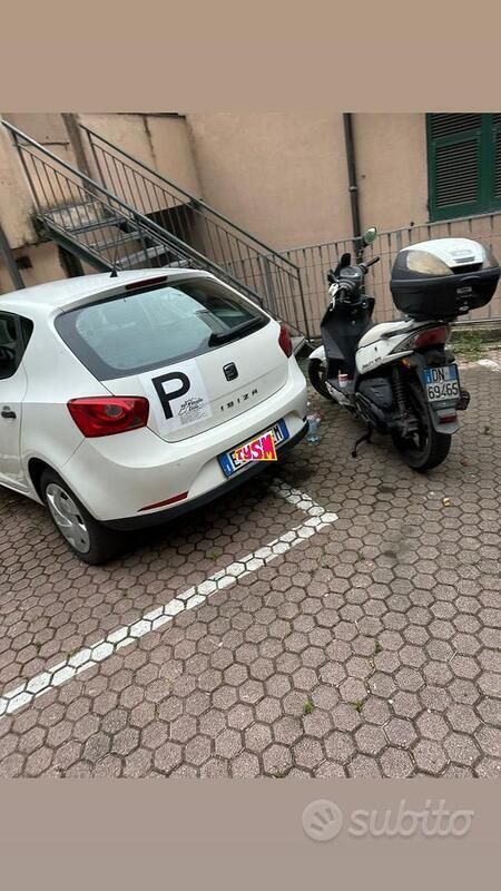 Usata 2011 Seat Ibiza Tre volumi | 3500 € - Immagine 1/4