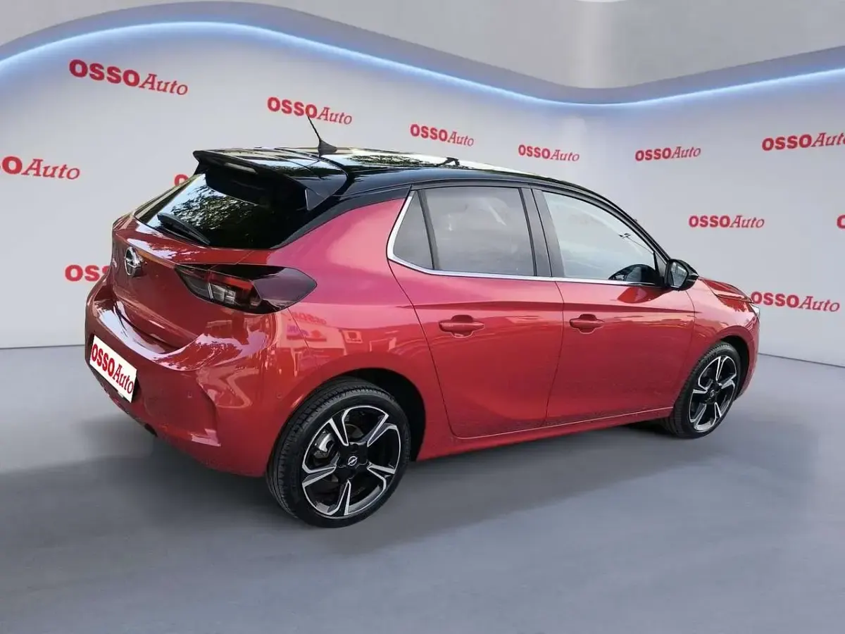 Usata Opel Corsa Elegance 101 CV (74 kW) 2022 Rosso Utilitaria